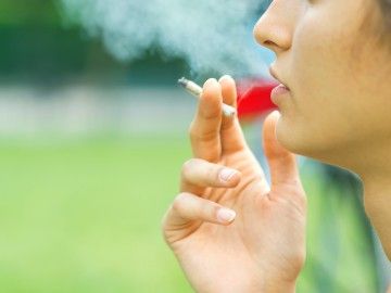 faceless_woman_smokes_pot Thumbnail