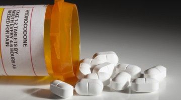 pills_open_bottle_hydrocodone