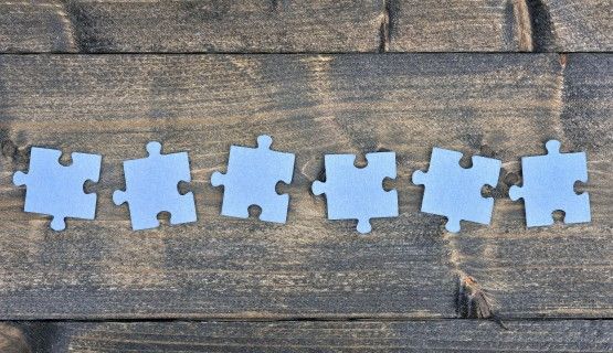 Six blue puzzle pieces Thumbnail